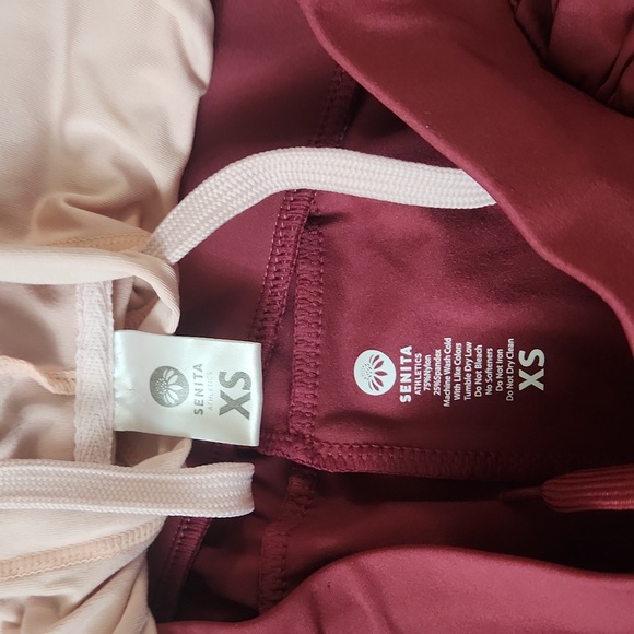 Senita Women's Set Size XS-Jogger and Short Sleeve Hoodie - Picture 3 of 9